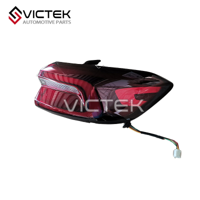 چراغ عقب سمت راست